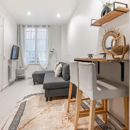 Montmartre - Mid-term At 5min-sacre-coeur *